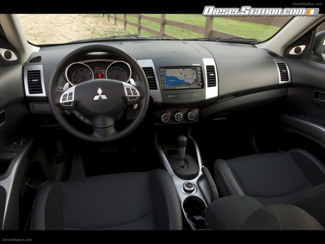 Mitsubishi Outlander ES Picture #7 Mitsubishi Outlander ES Picture #7